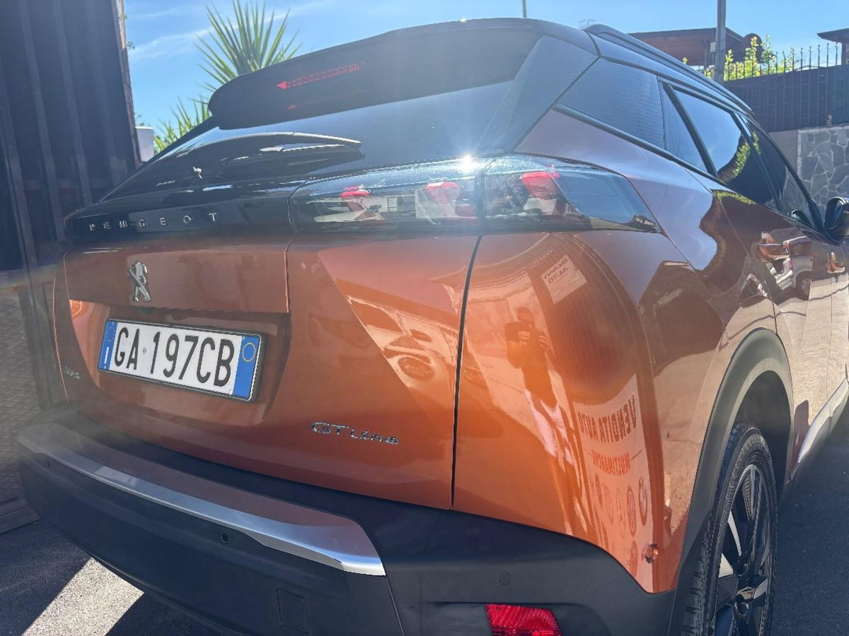 Peugeot 2008 BlueHDi 100 S&S GT Line (9)