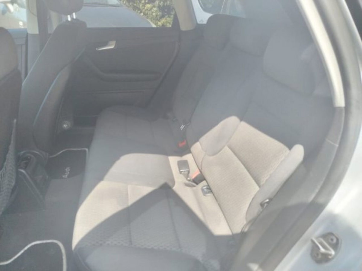 Audi A3 Sportback 1.6 TDI 105 CV CR S tronic Ambition (13)