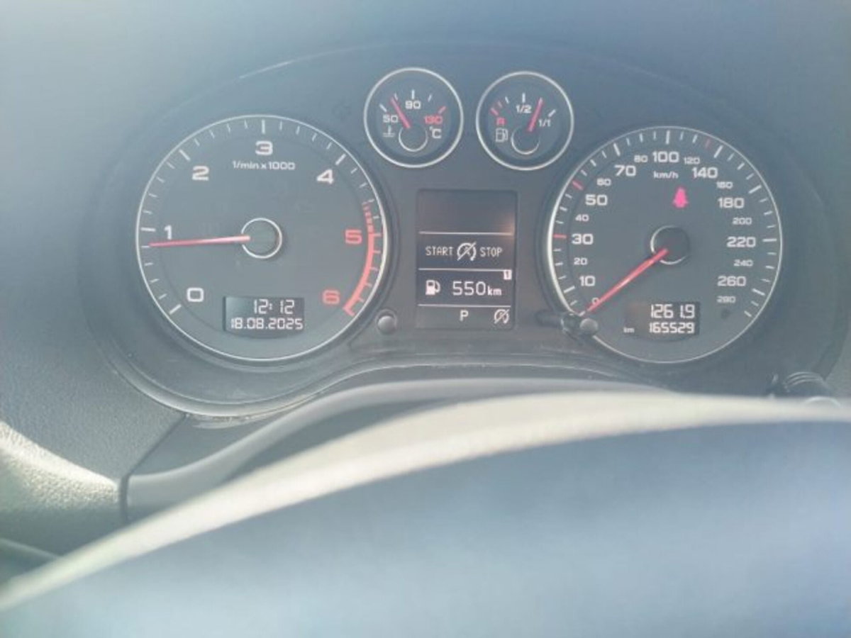 Audi A3 Sportback 1.6 TDI 105 CV CR S tronic Ambition (9)