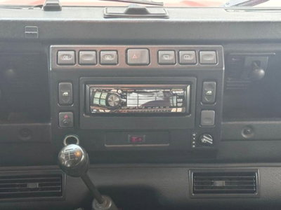 Land Rover Defender 90 2.5 Td5 Soft-Top (11)