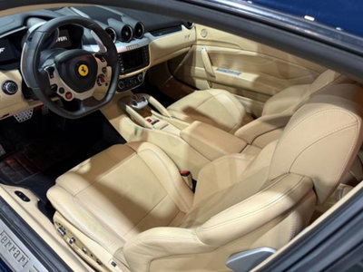 Ferrari FF Coupé FF DCT (10)
