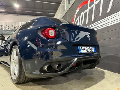 Ferrari FF Coupé FF DCT (5)