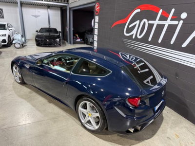 Ferrari FF Coupé FF DCT (6)