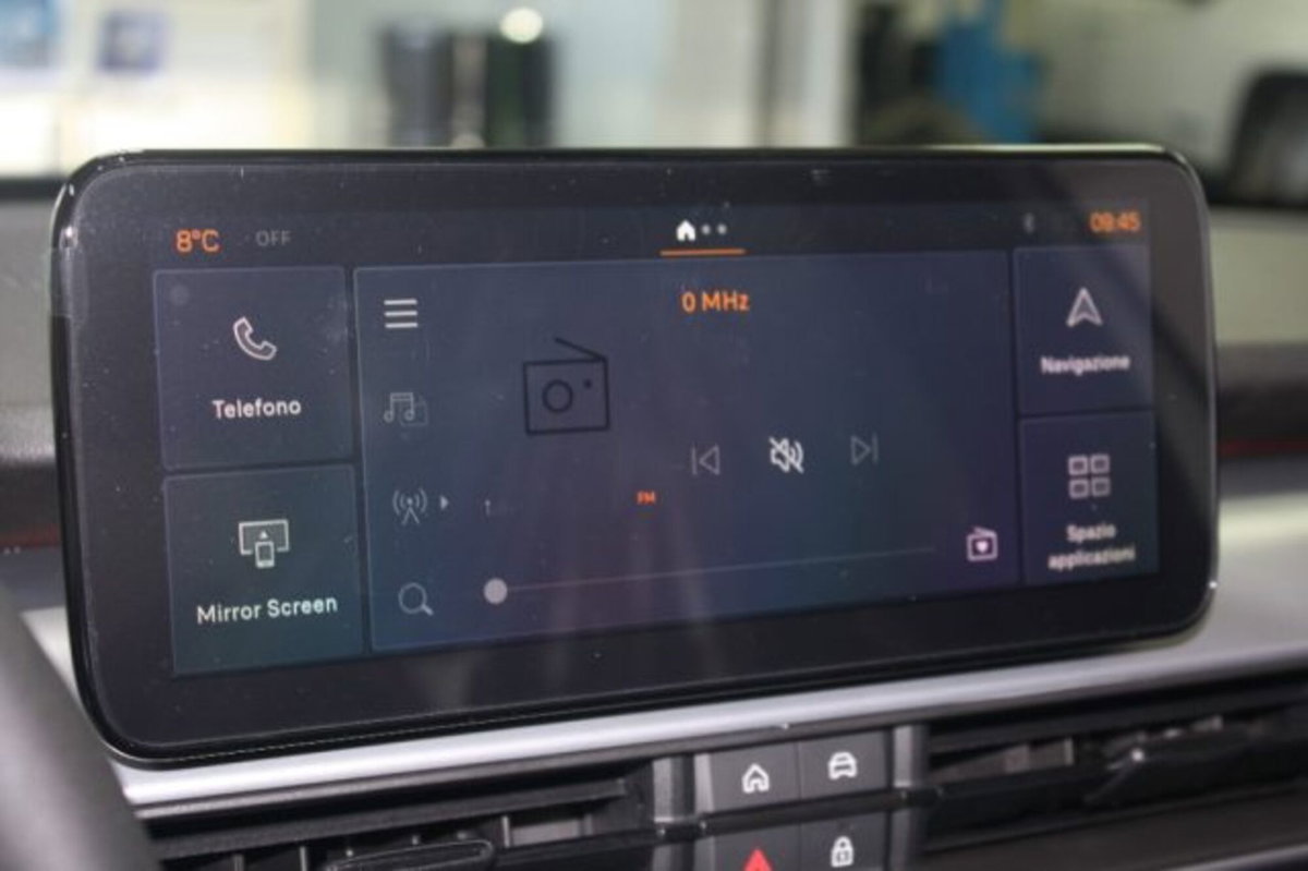 Jeep Avenger 1.2 turbo Summit fwd 100cv (16)