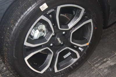Jeep Avenger 1.2 turbo Summit fwd 100cv (5)