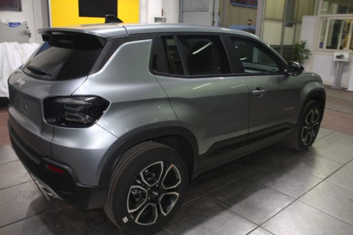 Jeep Avenger 1.2 turbo Summit fwd 100cv (6)