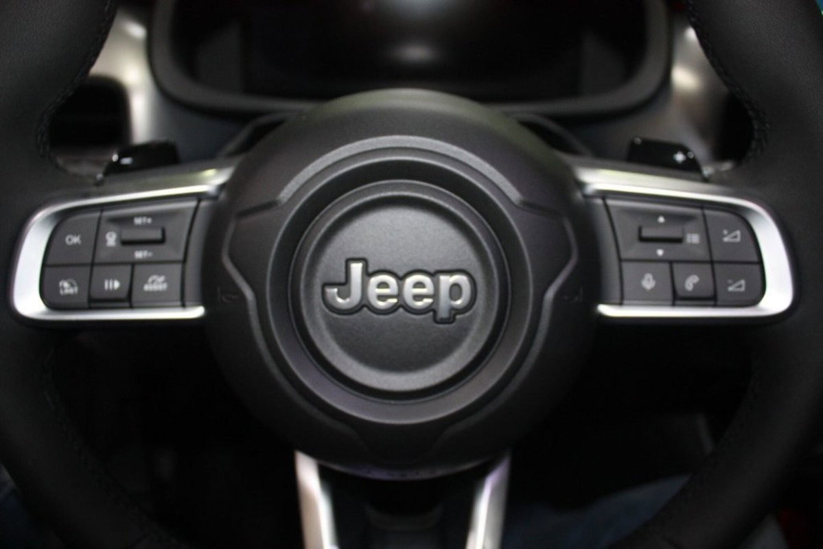 Jeep Avenger full-electric Summit fwd 156cv auto (14)
