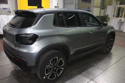 Jeep Avenger full-electric Summit fwd 156cv auto (6)