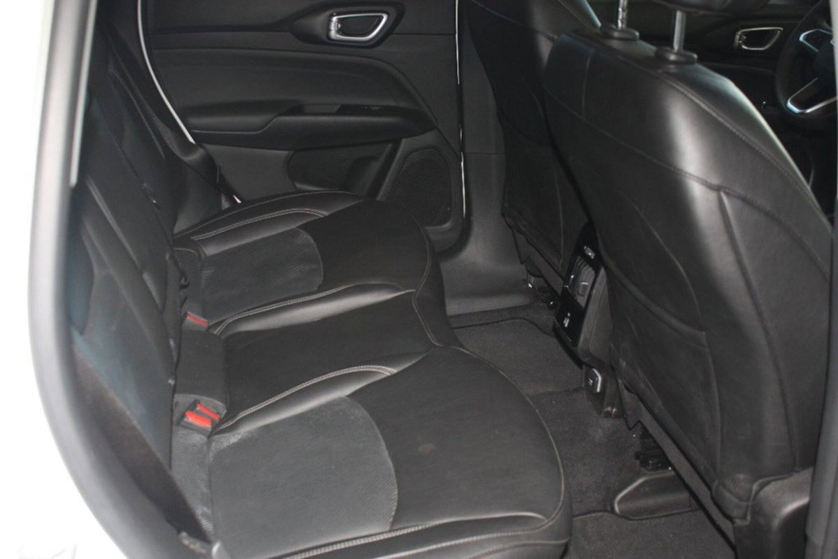 Jeep Compass 1.6 mjt S 2wd 130cv (8)