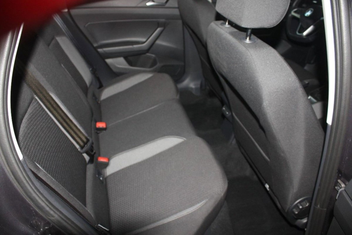 Volkswagen Taigo 1.0 tsi Life 115cv (8)