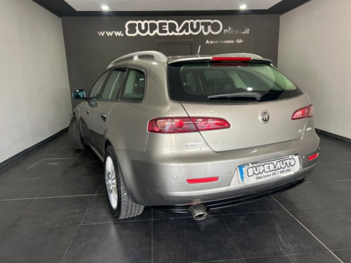 Alfa Romeo 159 SportWagon 1.9 JTDm Sportwagon (3)