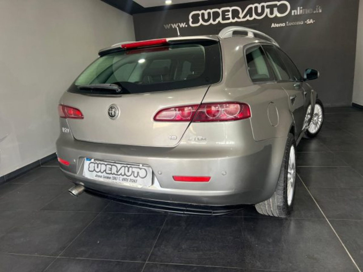 Alfa Romeo 159 SportWagon 1.9 JTDm Sportwagon (5)