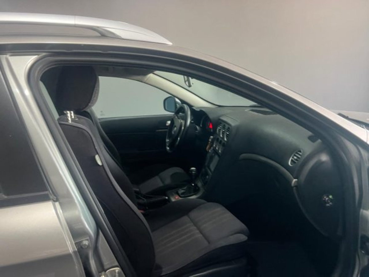 Alfa Romeo 159 SportWagon 1.9 JTDm Sportwagon (8)