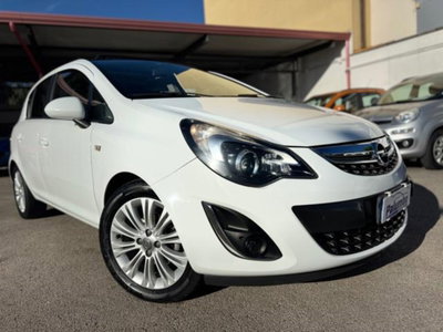 Opel Corsa 1.4 16V 5 porte Cosmo (5)