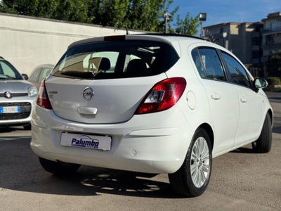 Opel Corsa 1.4 16V 5 porte Cosmo (6)