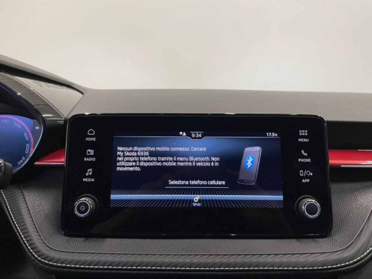 Skoda Fabia 1.0 mpi Monte Carlo 80cv (13)