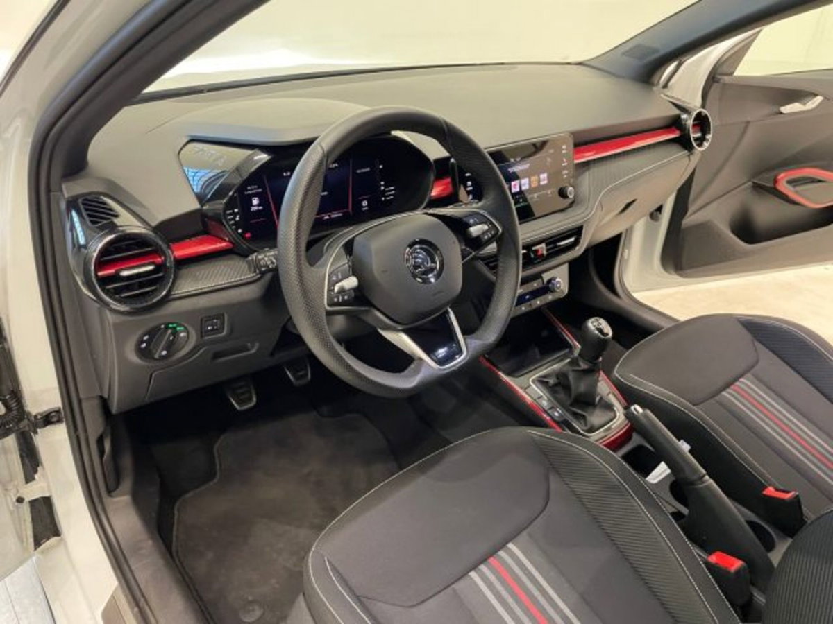 Skoda Fabia 1.0 mpi Monte Carlo 80cv (15)