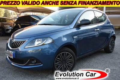 Lancia Ypsilon 1.0 FireFly 5 porte S&S Hybrid Ecochic Gold usata