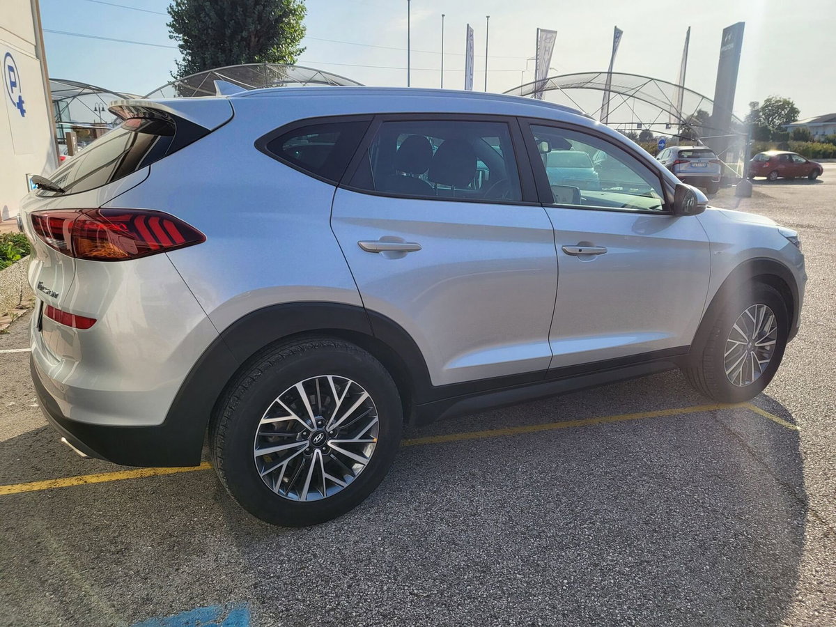 Hyundai Tucson 1.6 CRDi 48V XLine (4)