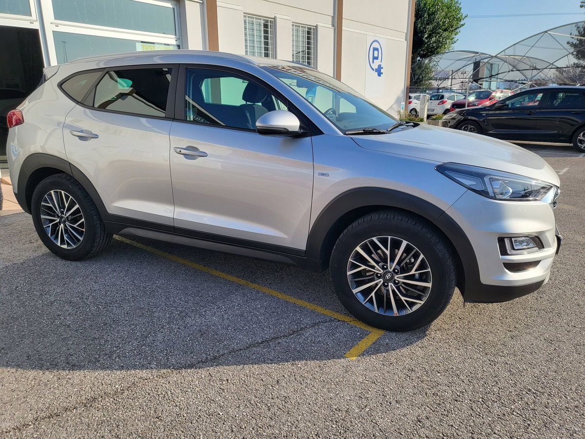 Hyundai Tucson 1.6 CRDi 48V XLine (5)
