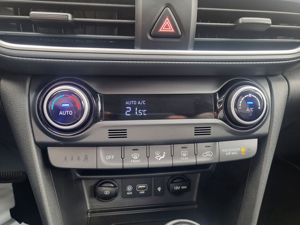 Hyundai Kona 1.6 CRDI 136 CV 4WD DCT Style (16)