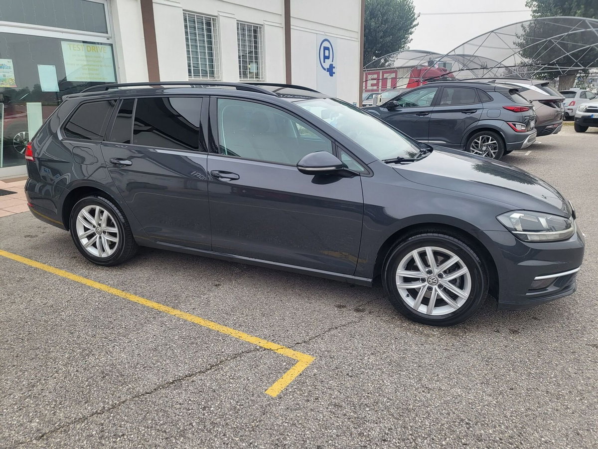Volkswagen Golf Variant 1.6 TDI 115 CV DSG Business BlueMotion Tech. (6)