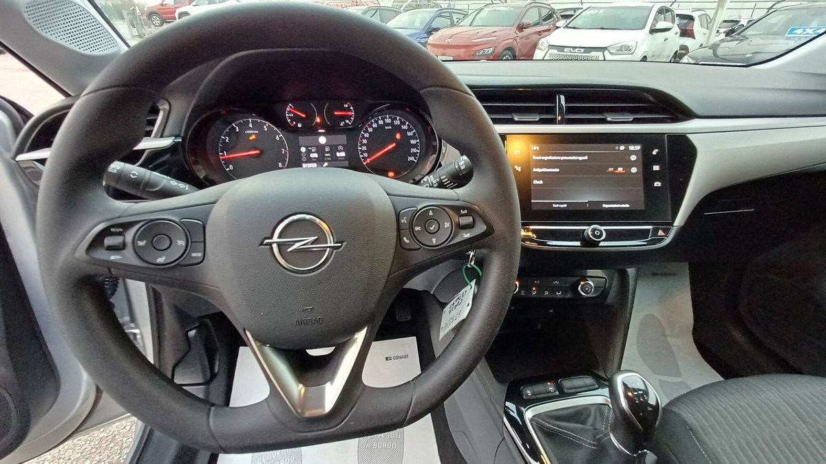 Opel Corsa 1.2 Edition (19)