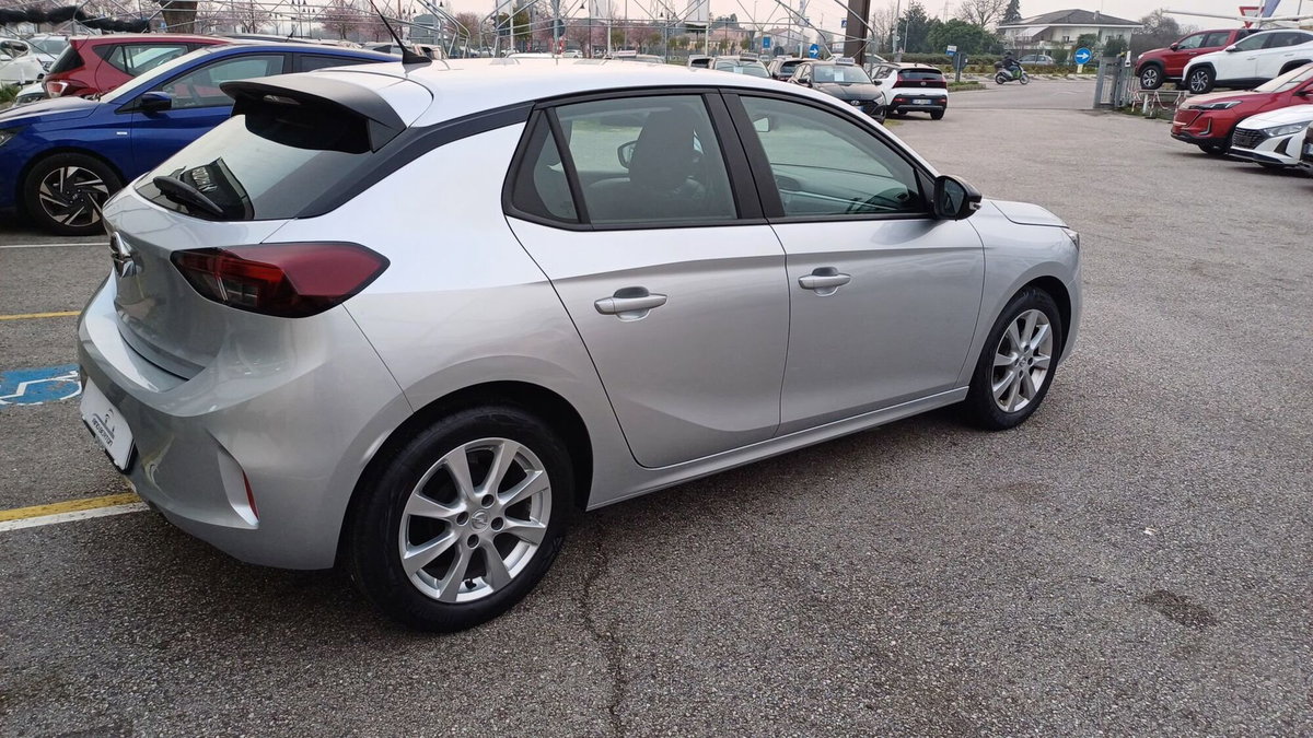 Opel Corsa 1.2 Edition (5)