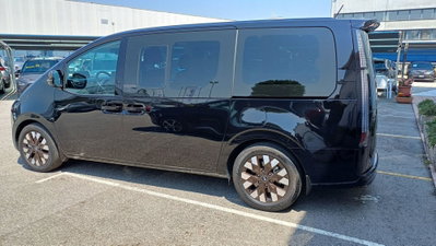 Hyundai Staria 2.2 awd auto (2)
