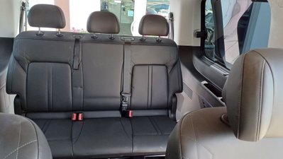 Hyundai Staria 2.2 awd auto (9)