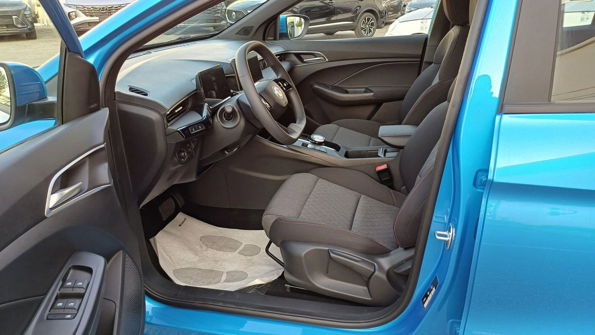 Mg MG3 1.5 hybrid+ Comfort auto (10)