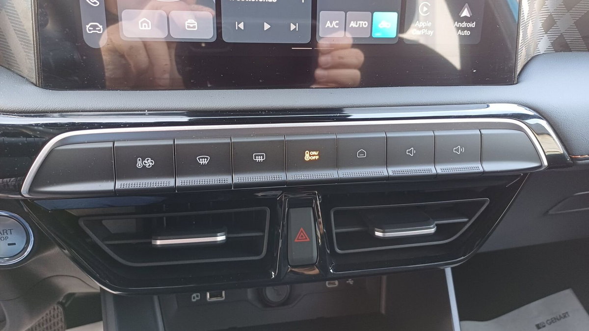 Mg MG3 1.5 hybrid+ Comfort auto (15)