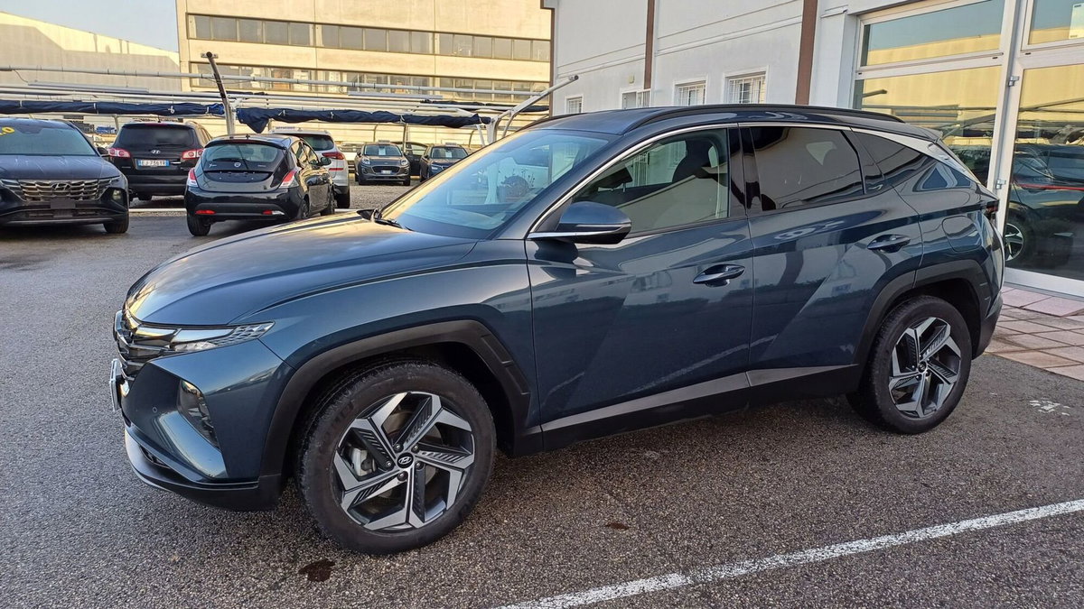Hyundai Tucson 1.6 hev NLine + 2wd auto (2)