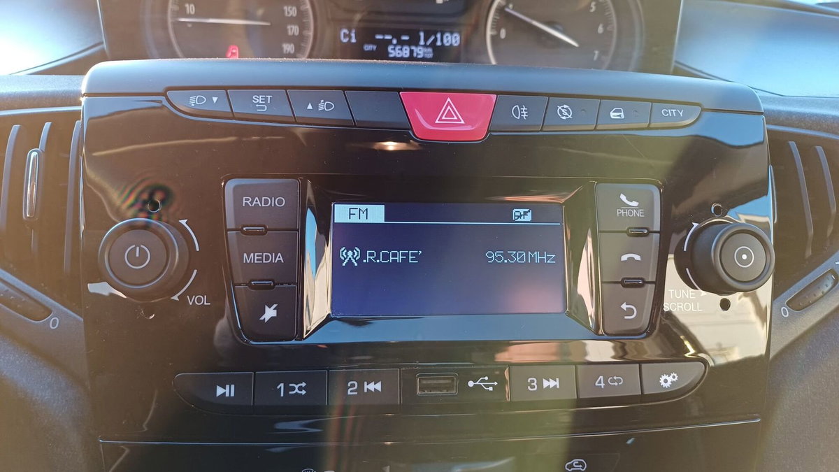 Lancia Ypsilon 1.0 FireFly 5 porte S&S Hybrid Ecochic Silver (14)