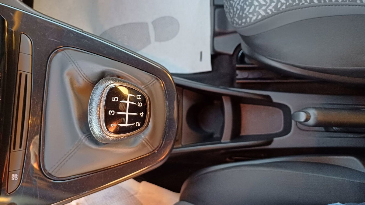 Lancia Ypsilon 1.0 FireFly 5 porte S&S Hybrid Ecochic Silver (15)