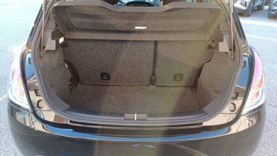 Lancia Ypsilon 1.0 FireFly 5 porte S&S Hybrid Ecochic Silver (8)