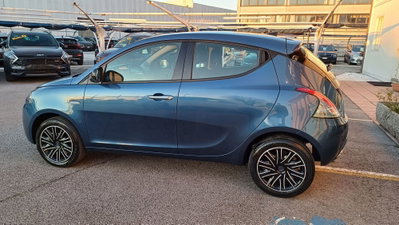 Lancia Ypsilon 1.0 FireFly 5 porte S&S Hybrid Gold Plus (3)