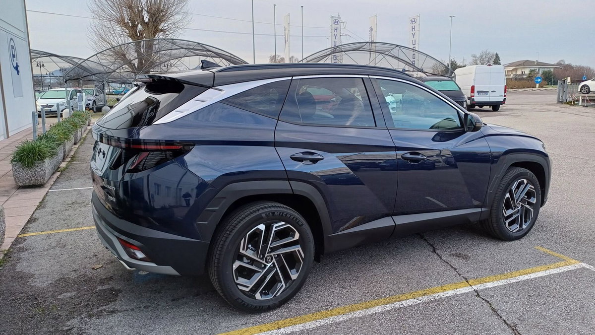 Hyundai Tucson 1.6 hev Xtech 2wd auto (4)