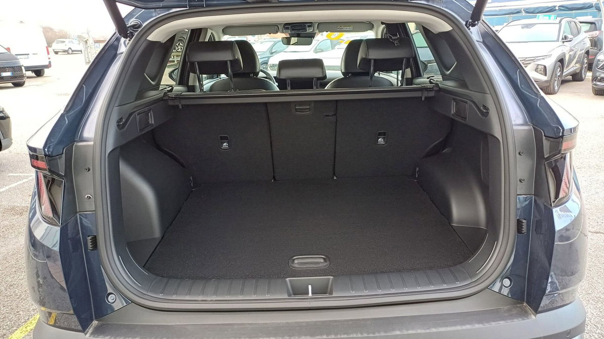 Hyundai Tucson 1.6 hev Xtech 2wd auto (7)