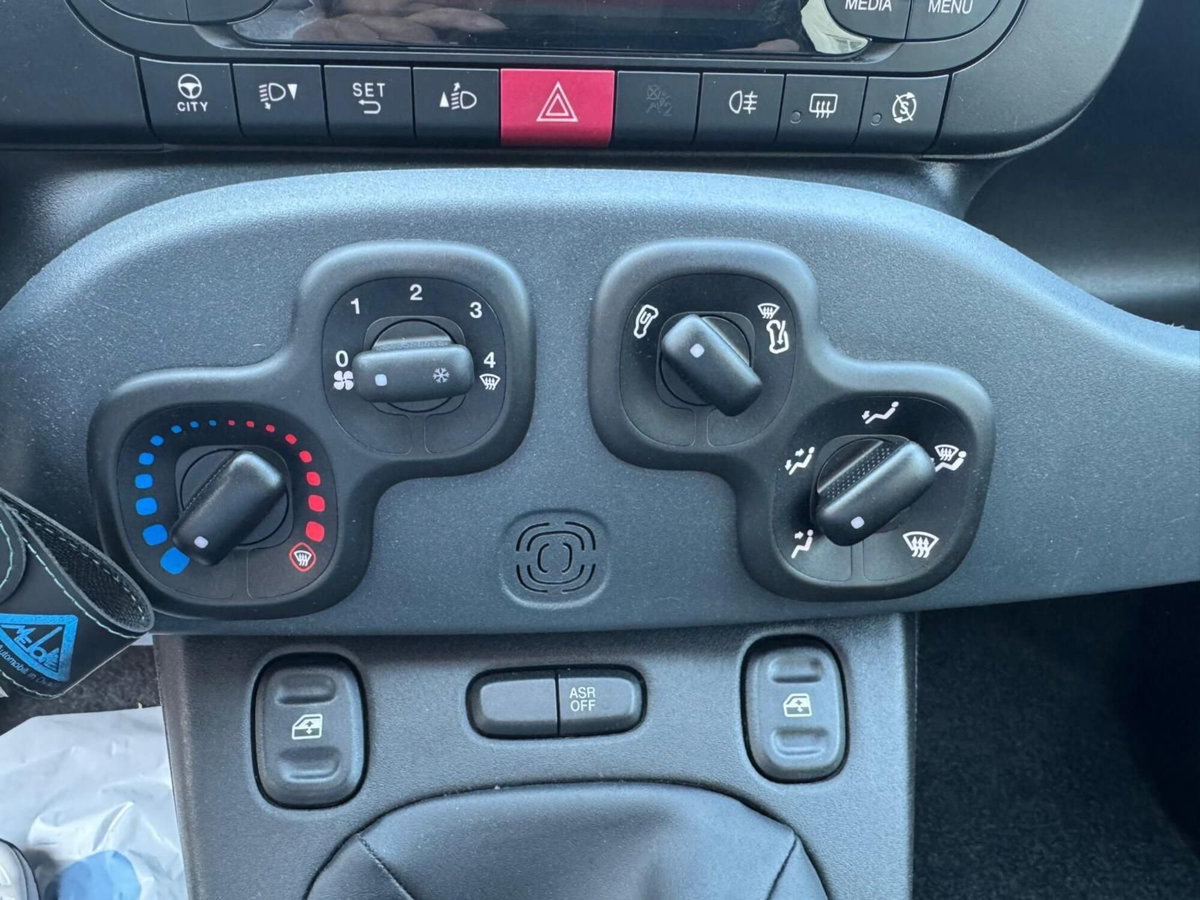 Fiat Panda 1.0 FireFly S&S Hybrid Easy (12)