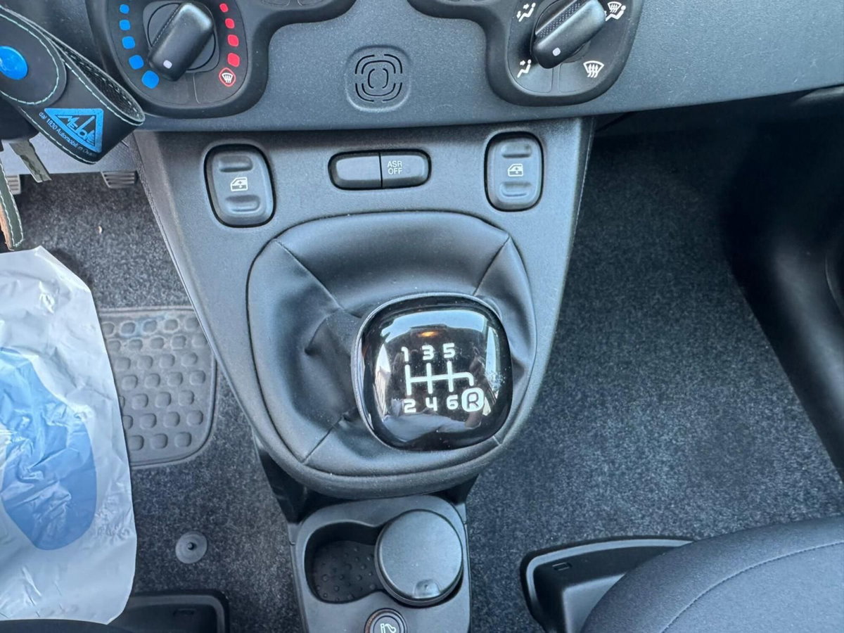 Fiat Panda 1.0 FireFly S&S Hybrid Easy (13)