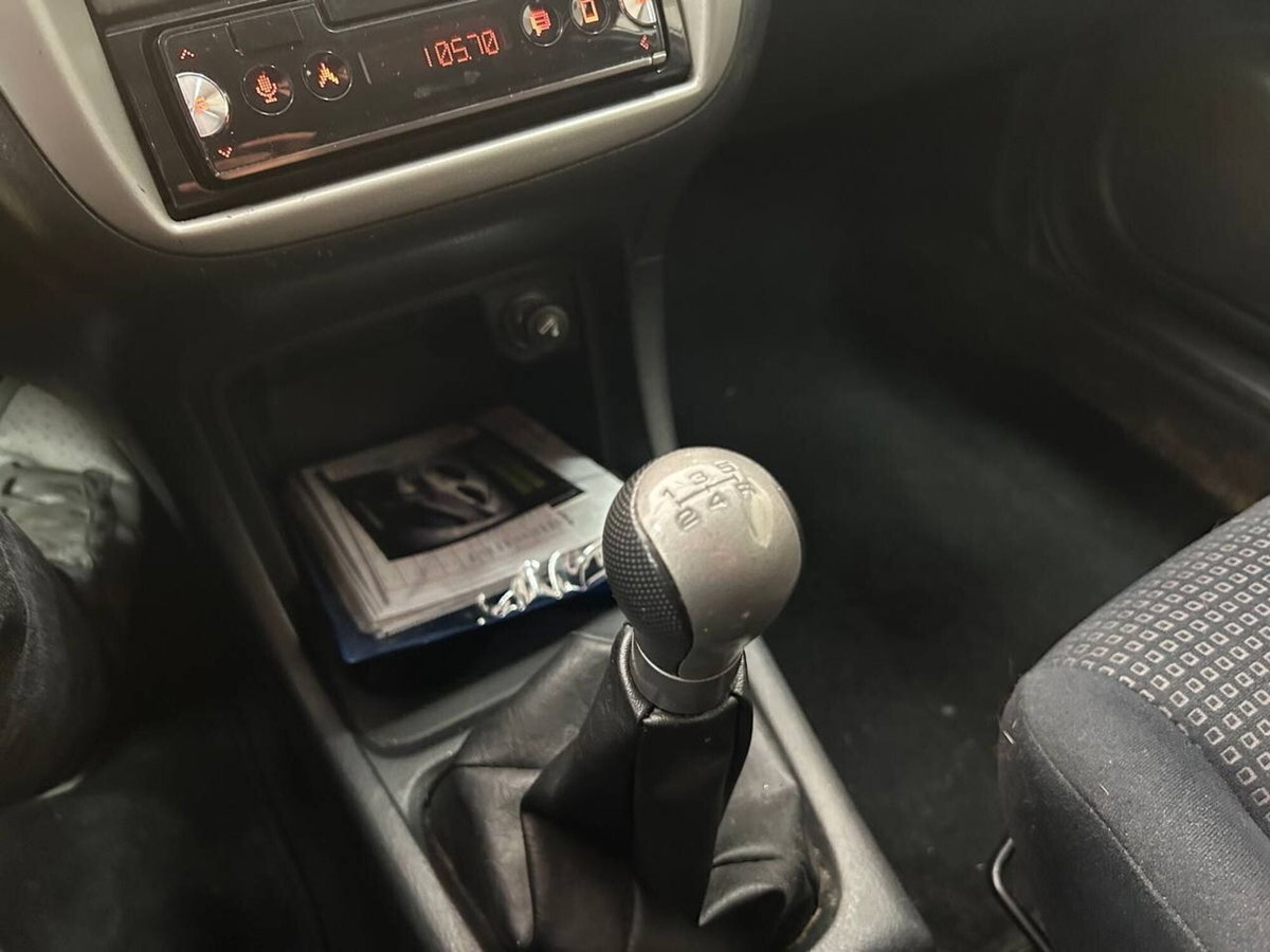 Honda HR-V 16V cat 3 porte 2WD Sport (16)