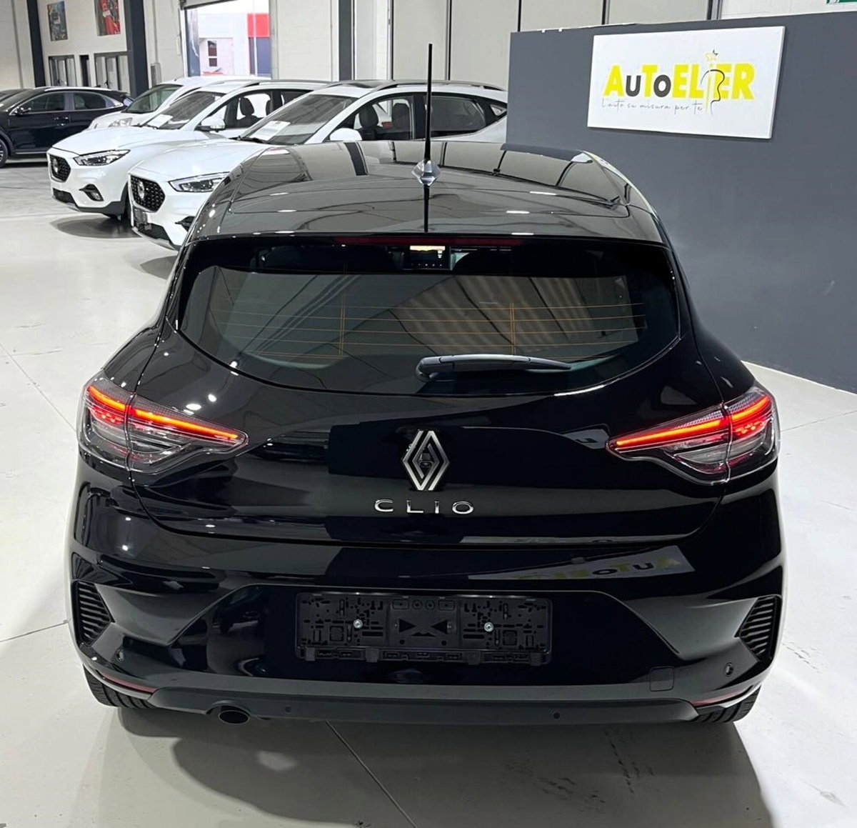 Renault Clio 1.0 eco-g Evolution 100cv (8)