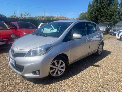 Toyota Yaris 1.0 5 porte Lounge usata
