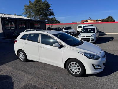 Hyundai i30 Station Wagon 1.6 CRDi Comfort A/T usata