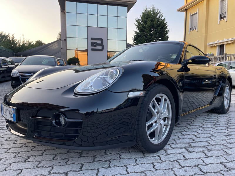 Porsche Cayman 2.7
