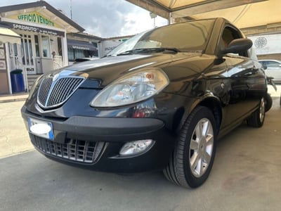 Lancia Ypsilon Multijet 16V Argento usata