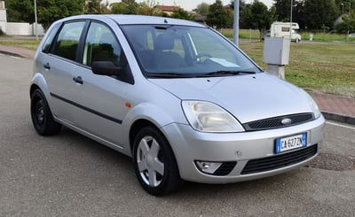 Ford Fiesta 1.4 16V 5p. Ghia usata