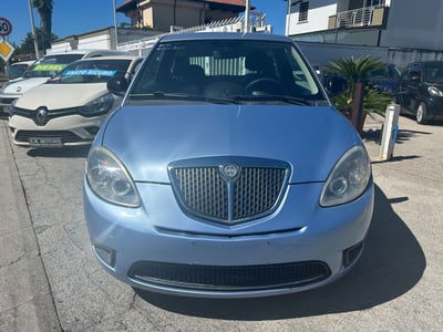 Lancia Ypsilon 1.2 69 CV Unyca usata