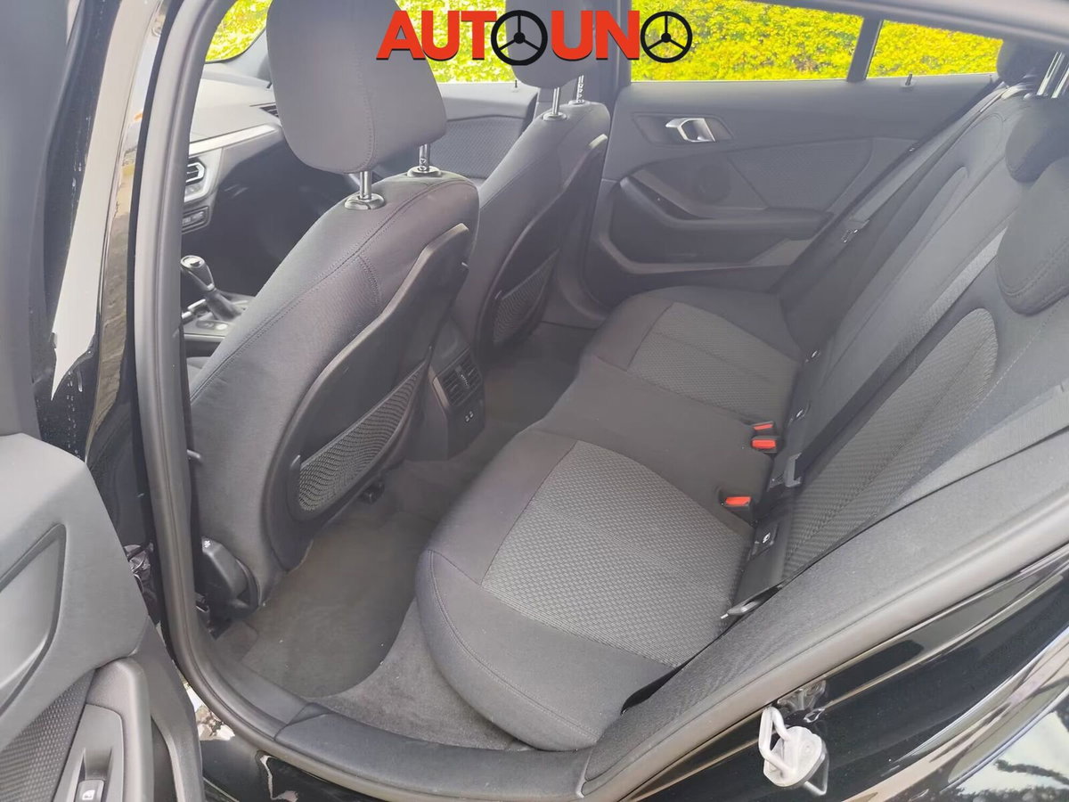 BMW Serie 1 5p. 116d 5p. Advantage (10)